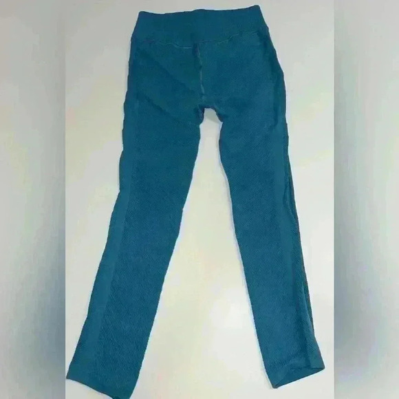 Free People Movement Free Throw Leggings Coastline Blue Medium NWOT - Picture 5 of 7